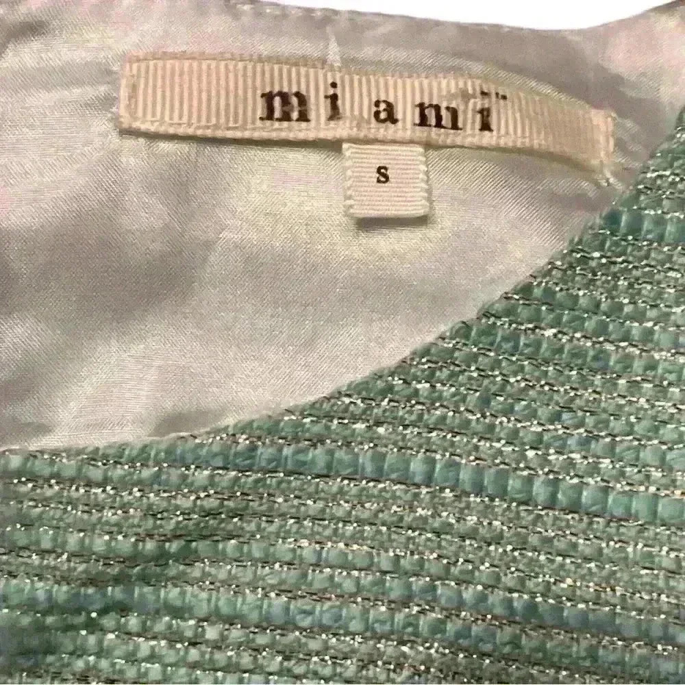 ⭐️2/$10⭐️ Mint & gold metallic shift dress size S - Picture 4 of 6